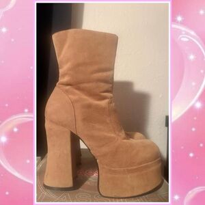 Vintage 90s Chunky Platform Boots